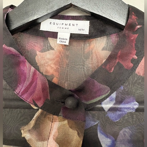 NWT Equipment Femme Women’s Boleyn Button Front Floral Sheer Silk Blouse Size M - Picture 3 of 9